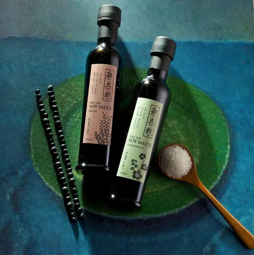 Vista 2 de WuWanWo Harmonious - Salsa de soja artesanal fermentada naturalmente, sin gluten, sin conservantes, sin colorantes, botella de vidrio de 8.5 onzas