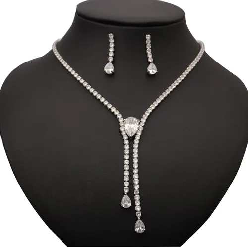 Vista 5 de Collar con colgante de circonita cúbica para niñas y mujeres collar de letras delicadas para mujeres y niñas conjunto de joyas para mujeres