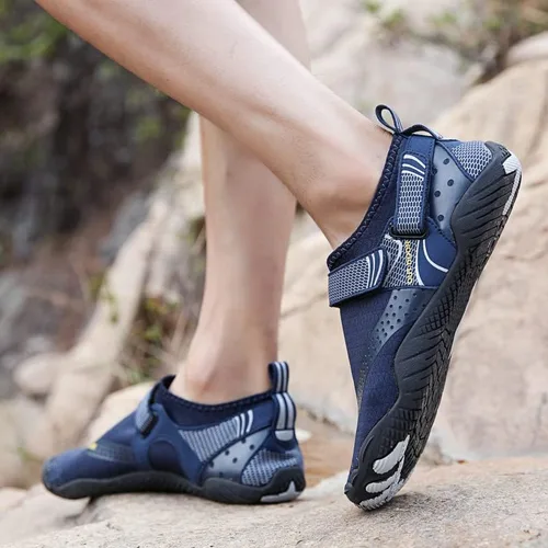 Vista 5 de Zapatos de agua para hombres y mujeres, descalzos, de secado rápido, ligeros, atléticos para exteriores, con drenaje para kayak, canotaje