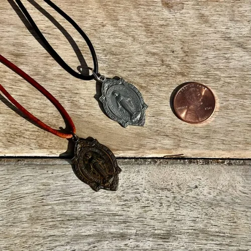 Vista 4 de Medalla milagrosa de regalo para mujer, joyería de la Virgen María, amor eterno, María y Cristo, madre bendita, dijes de medalla milagrosa, regalos