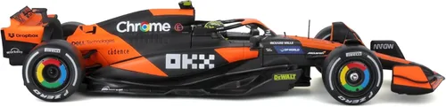 Vista 10 de Bburago 1:24 2024 Race McLaren MCL38 con Casco, Piastri #81