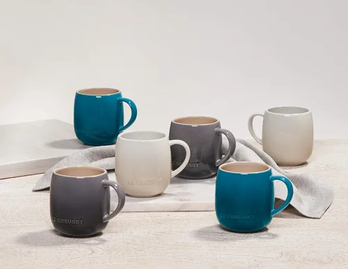 Vista 5 de Le Creuset - Juego de 4 tazas Heritage de cerámica, 13 onzas cada una, alcachofa