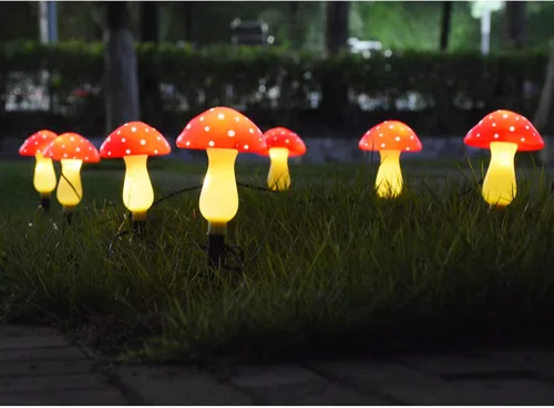 Vista 3 de Paquete de 8 luces solares de hongos rojos para decoración de jardín al aire libre