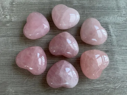 Vista 72 de Corazón hinchado de piedras preciosas al por mayor, corazones hinchados de piedras preciosas pulidas, piedra de palma de cristal, corazón de cristal