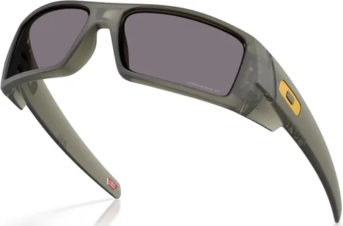 Vista 4 de Oakley Gascan Gafas de sol negras pulidas con lente Prizm Ruby Iridium 2.362 in