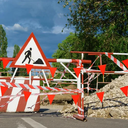 Vista 7 de Preboun Banderines de 197 pies, banderas de marcado de seguridad de alta visibilidad, resistentes al tráfico, señales de advertencia en la azotea