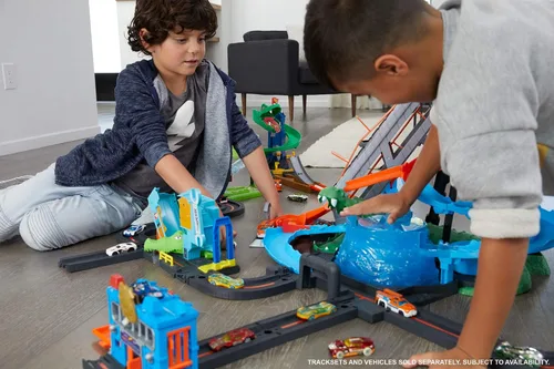 Vista 21 de Hot Wheels City Lavado de Autos y Cocodrilo Gigante