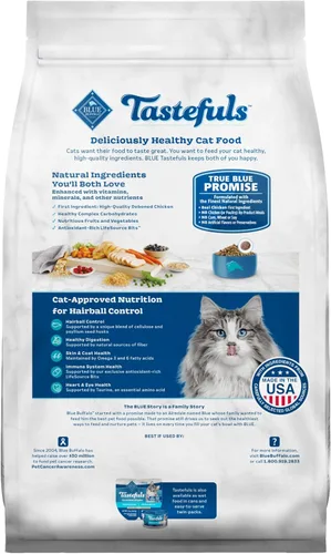 Vista 2 de Blue Buffalo Tastefuls alimento seco para gatos adultos con cuidado del pelo de bola, hecho en Estados Unidos con ingredientes naturales, receta