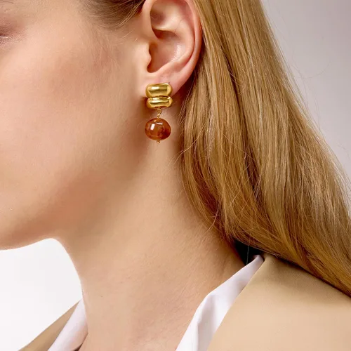 Vista 2 de Aretes colgantes de ámbar gruesos para mujer, aretes colgantes de resina ámbar vintage, joyería de oro grueso Regalos de joyería marrón de moda