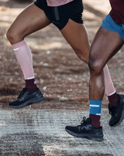 Vista 5 de CEP Calcetines deportivos para correr de alto rendimiento para hombre 4.0 - Calcetines de corte medio
