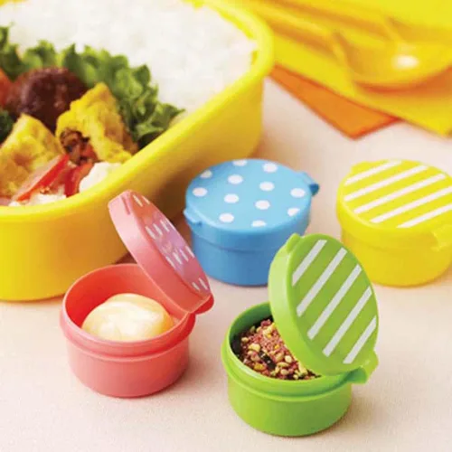 Vista 3 de CuteZCute Mini contenedor de condimentos para lonchera Bento, azul/rosa/verde/amarillo, 4 piezas