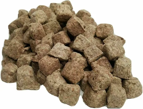 Vista 3 de Aquatic Foods Inc. Cubos de salmuera flotantes liofilizados para todos los peces tropicales, peces marinos, discos, cíclidos, koi y peces