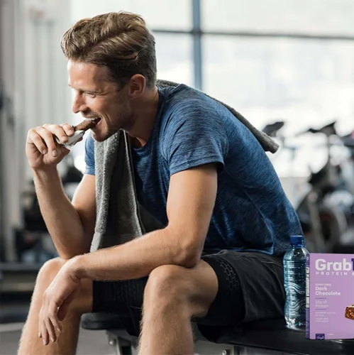 Vista 6 de Grab1 Barras de proteína sin lácteos recubiertas en rico chocolate negro 0.51 onzas de proteína (paquete de 2 – 10 barras) controla el hambre