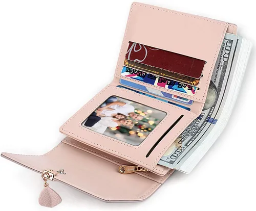 Vista 135 de UTO - Cartera pequeña RFID de piel sintética con dije de hoja, cierre de cremallera y tarjetero.