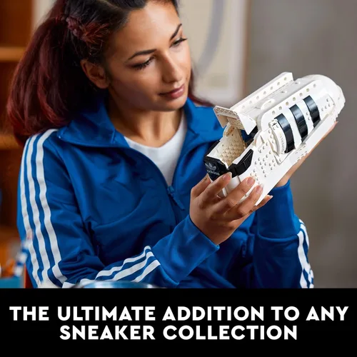 Vista 12 de LEGO 10282 Adidas Originals Superstar - Juego de construcción de coleccionistas para adultos, modelo de zapato coleccionable, 18 años +