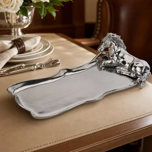 Vista 2 de Arthur Court Bandeja rectangular de aluminio para caballos - Serveware ecuestre - 17.5 x 7.25 pulgadas