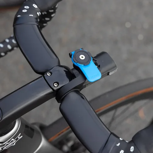 Vista 2 de Quad Lock Soporte de teléfono para bicicleta Out Front para manillar (V3) con funda para teléfono MAG para iPhone XR