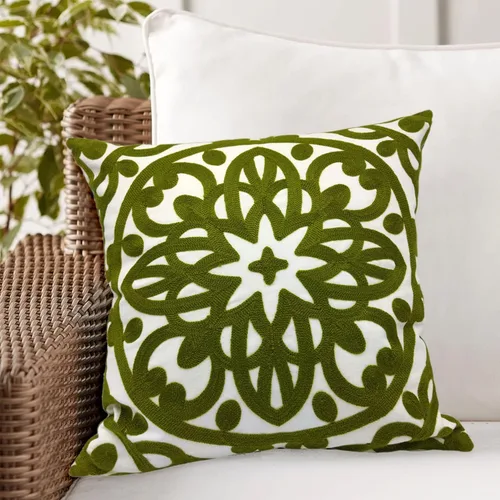 Vista 55 de Alysheer Funda de almohada decorativa bordada de 18 x 18 pulgadas, acogedora y fresca funda de cojín bohemia con diseño de mandala chic de punto