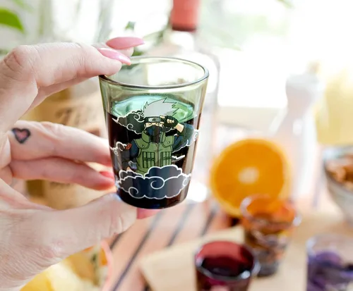 Vista 5 de Just Funky - Juego de 4 vasos de chupito de tequila decorativos coleccionables oficiales de Naruto Shippuden de 2 onzas