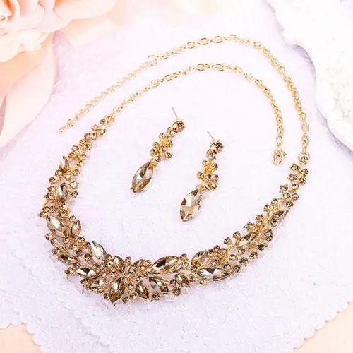 Vista 3 de BriLove Conjunto de collar y aretes colgantes de cristal austriaco para mujer