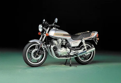 Vista 8 de Tamiya Honda CB750F - Kit de modelo de plástico para motocicleta 1:12