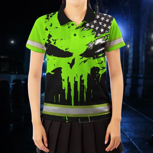 Vista 6 de Maddly Polo de alta visibilidad con diseño de calavera y bandera de Estados Unidos, ropa de trabajo patriótica con nombre personalizado