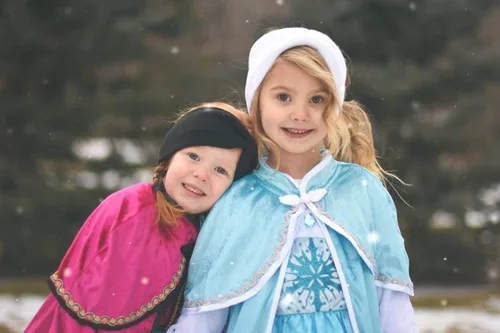Vista 8 de Little Adventures Disfraz de princesa de hielo lavable a máquina para niñas y niños juego de simulación y fiesta sin purpurina