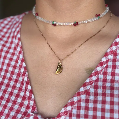 Vista 2 de SITOS - Colombia Necklace Empanada Pendant Colombian Souvenirs Pierogi or Dumpling Food Jewelry Latina gifts Latino Food Products