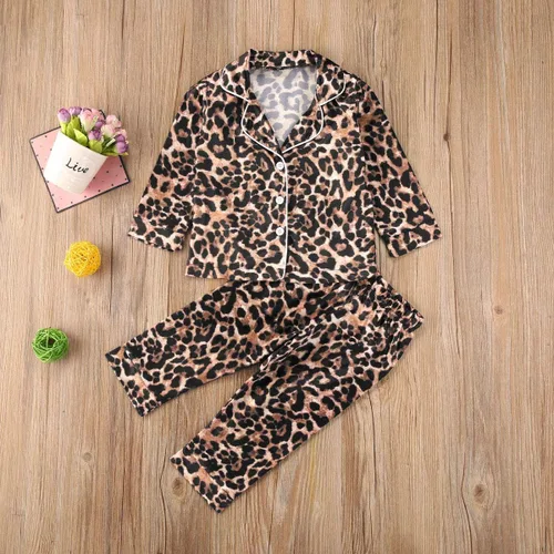 Vista 50 de Conjunto de pijama de manga larga con botones para niña pequeña, conjunto de ropa de dormir