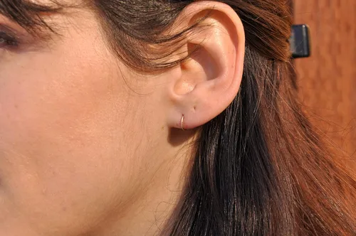 Vista 8 de Aretes de aro dorados y plateados para cartílago, nariz, tabique, oreja, hélix, tragus, joyería para mujer, hipoalergénicos, pequeños aros