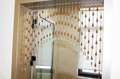 Vista 5 de Cortinas de Cuentas de Cristal Colgantes para Puerta, Cenefa Autoadhesiva para Entradas, Cristales para Ventanas Arqueadas, Cortina Divisoria
