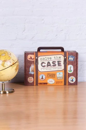 Vista 7 de Fizz Creations Resuelve el caso – Juego de Escape Room 3D en una maleta portátil con 5 juegos únicos, cartas de pistas y rompecabezas 3D – Noche