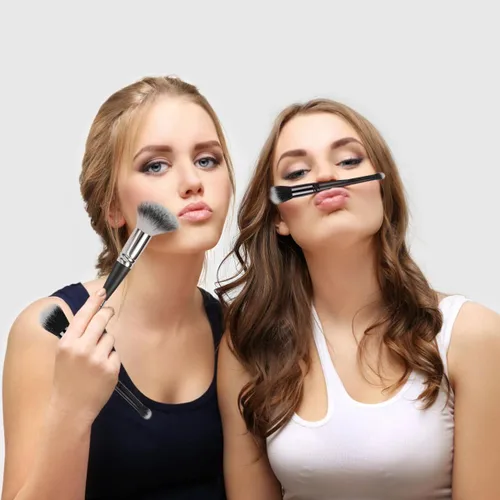 Vista 6 de Brocha de maquillaje de doble extremo, ideal para líquidos, crema, polvo, mezcla, pulido, corrector, (plata, negro) 2