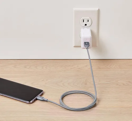 Vista 7 de Amazon Basics - Cable cargador USB-C a USB-A 2.0 de alta velocidad, cordón trenzado de nailon, velocidad de 480Mbps, certificado por USB-IF