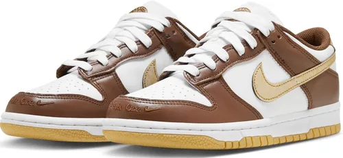 Vista 272 de Nike Kid's Dunk Low Sneaker