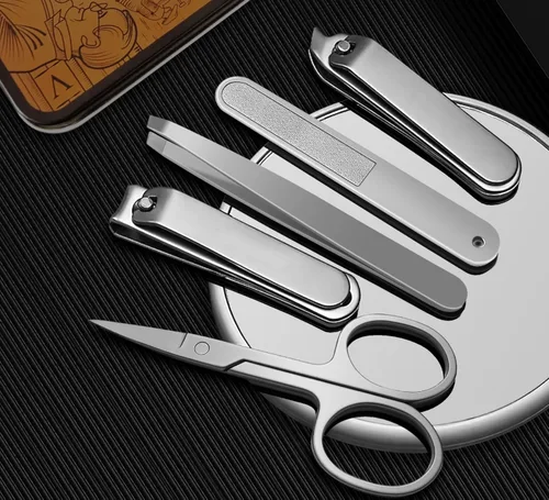 Vista 6 de Konovo - Juego de 5 piezas de cortaúñas, juego de manicura de acero inoxidable, kit de aseo de uñas de viaje para hombres y mujeres, cortaúñas