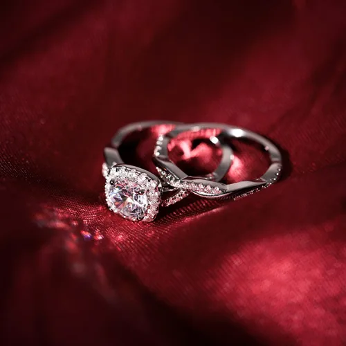 Vista 3 de Mameloly Juego de anillos de boda de 1.2 quilates para mujer, anillos de novia de corte redondo, circonita cúbica, halo de circonita cúbica, anillos