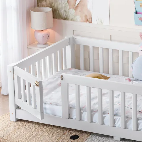 Vista 6 de Harper & Bright Designs - Cama de suelo para niños de tamaño individual con valla y puerta, marco de cama Montessori de madera maciza, cama