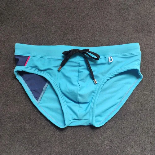 Vista 4 de UXH Traje de baño para hombre Briefs acolchado traje de baño masculino sexy tabla de natación playa surf natación natación