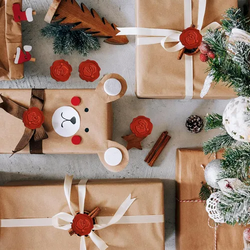 Vista 7 de CRASPIRE 50 calcomanías de sello de cera de Navidad, sello autoadhesivo de Papá Noel para sobres rojos, invitaciones de boda, tarjetas