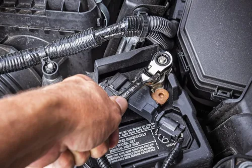 Vista 5 de GEARWRENCH Llave combinada de trinquete de cabeza flexible de 12 puntos con arco oscilante de 4 grados - 86753