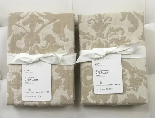 Vista 2 de Pottery Barn Jacquard Medallion Euro Shams ~*~Juego de dos ~* ~ Marfil/Lino/Neutral~