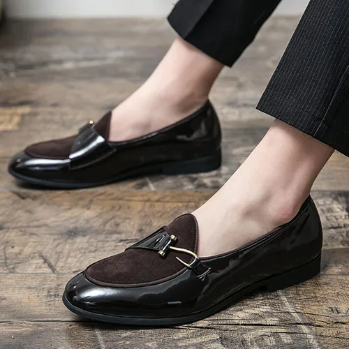 Vista 7 de Zapatos de vestir de esmoquin con punta puntiaguda para hombre, mocasines de piel de charol empalme de gamuza casual Derby Oxford sin cordones