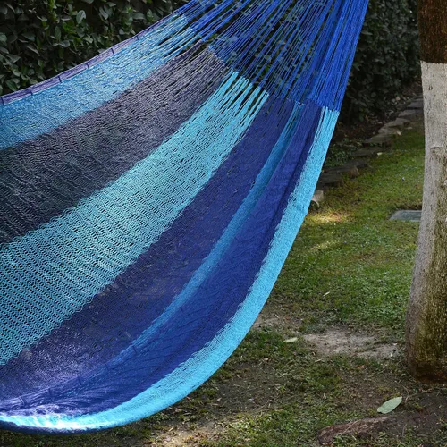 Vista 2 de NOVICA Hamaca maya tejida a mano de nailon turquesa azul, brisa de la tarde (individual)
