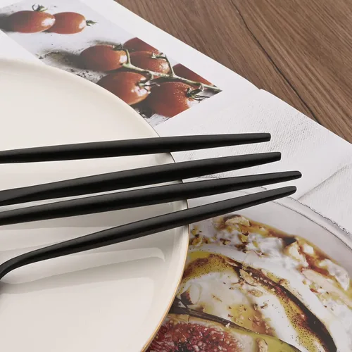 Vista 7 de Juego de cubiertos de 28 piezas con cuchillos para carne, cubiertos de acero inoxidable 18/8, juego de cubiertos modernos para 4 tenedores de Negro