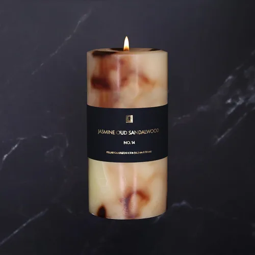 Vista 2 de Lulu Candles - Jazmín, Oud y sándalo (vela de pilar de 3 x 6 pulgadas) - Velas de alta calidad altamente perfumadas en caja para regalo