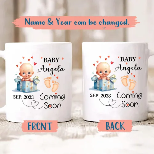 Vista 2 de Taza de café personalizada con nombre y año, taza de cerámica blanca personalizada para bebé, regalo único de taza de café con anuncio de embarazo