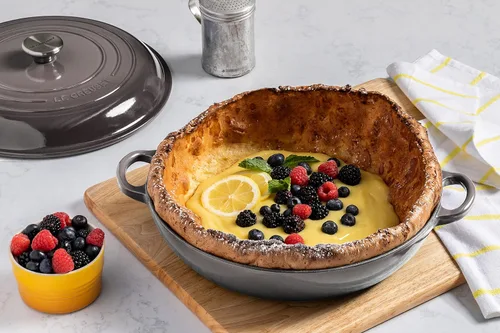 Vista 5 de Le Creuset Signature - Sartén de hierro fundido esmaltada con mango de hierro, 3,5 qt., alcachofa