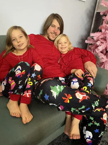 Vista 4 de Ekouaer Christmas Pajamas Matching Family Pj Set Long Sleeve Tops and Plaid Pants for Sleepwear Soft Loungewear Pjs