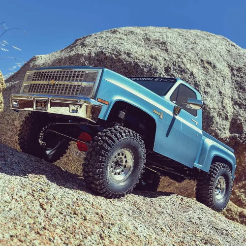 Vista 4 de Axial Camión RC 1/10 SCX10 III Pro-Line 1982 Chevy K10 4WD Rock Crawler cepillado RTR (batería y cargador no incluidos), AXI03029, azul